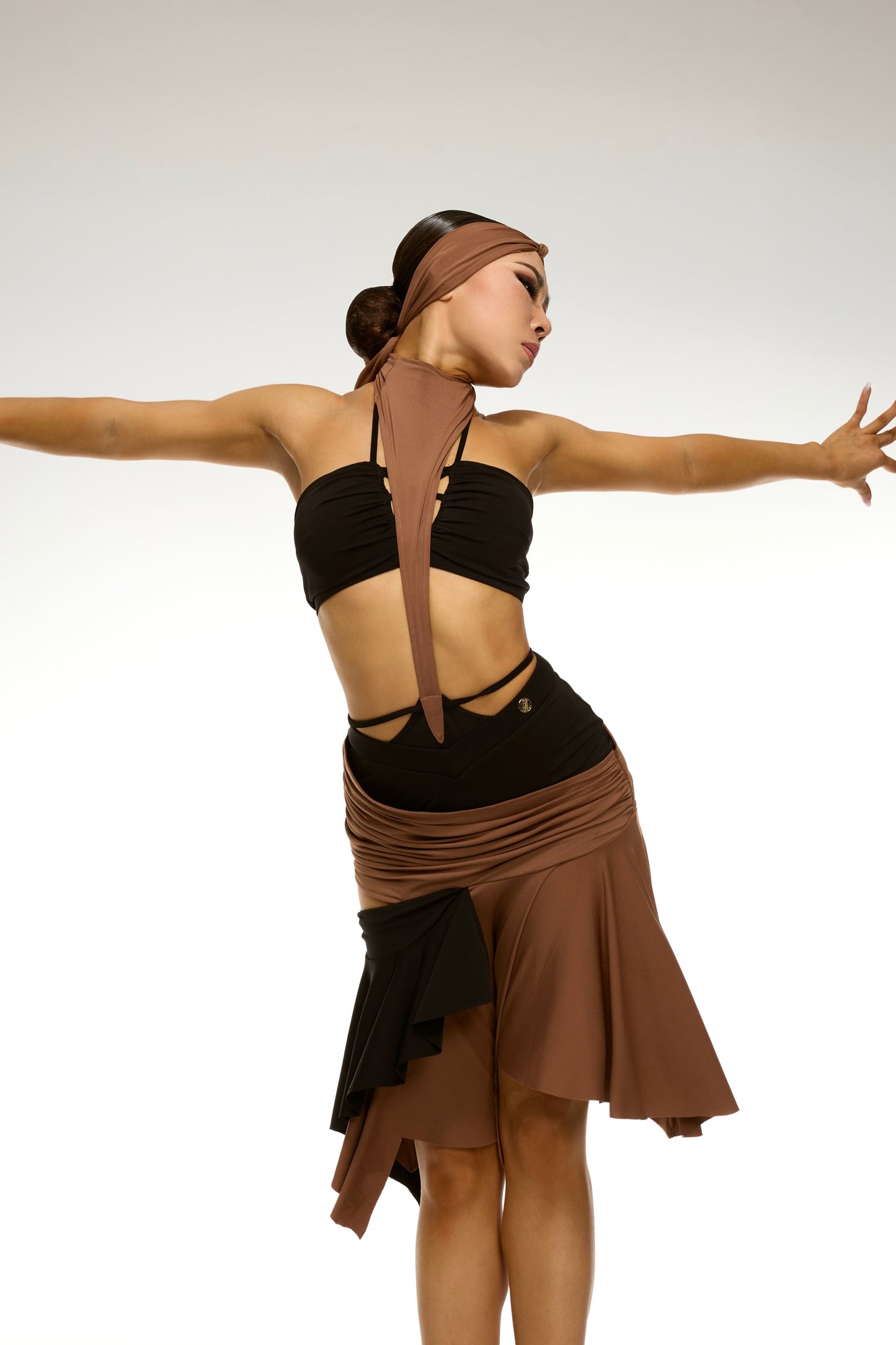 Bronze stitching design jumpsuit (separate top)