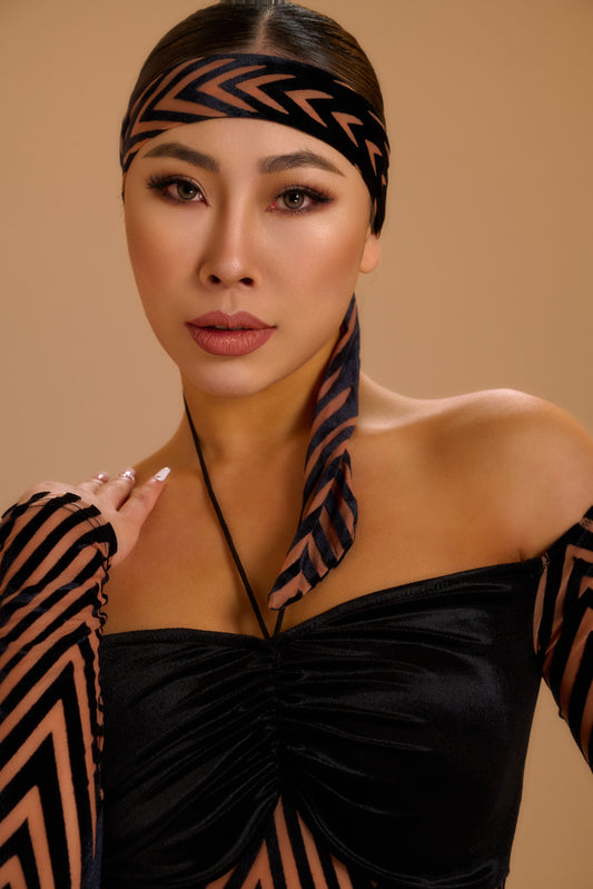 Skinned Black Velvet Jacquard Hairband